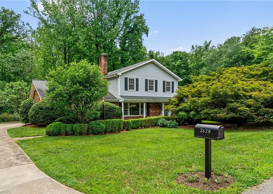 1st image of 2628 Wessex Rd