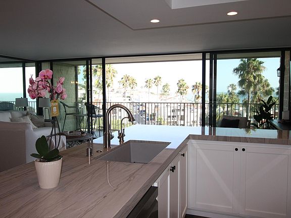 5th image of 405 Avenida Granada APT 415
