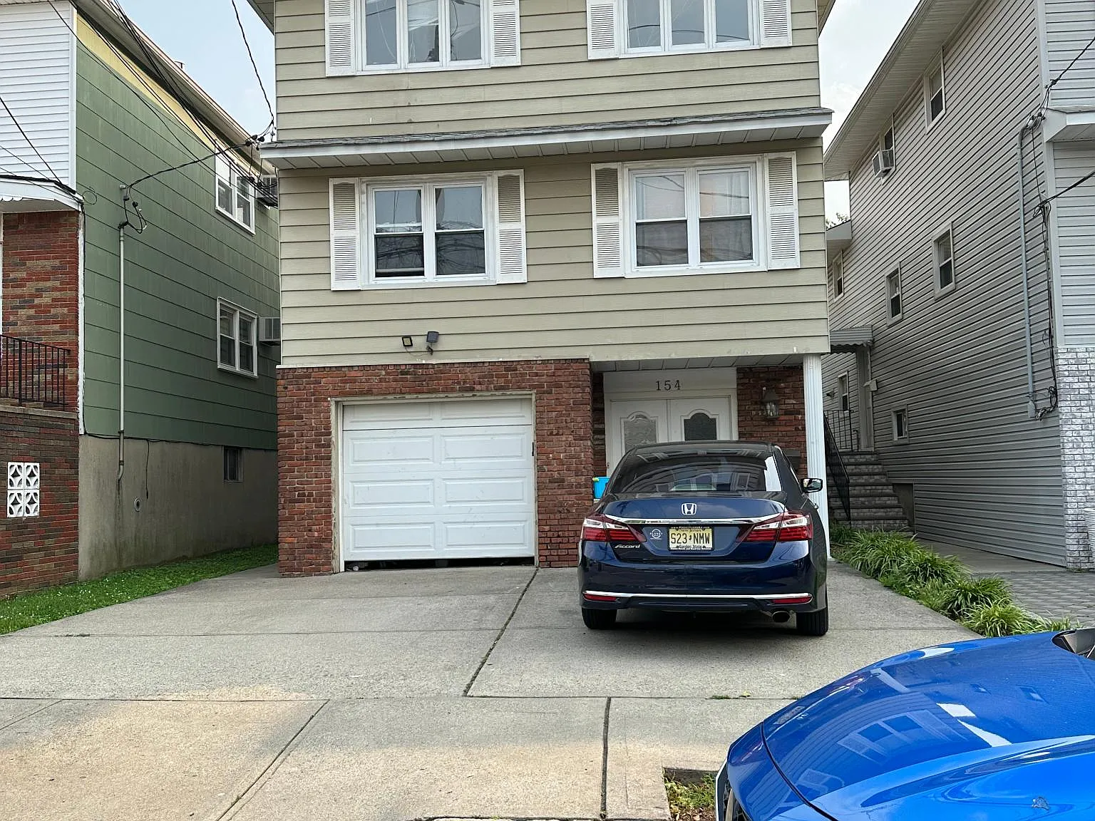 3 bed, 1150 sqft, $2,195 — Photo 1