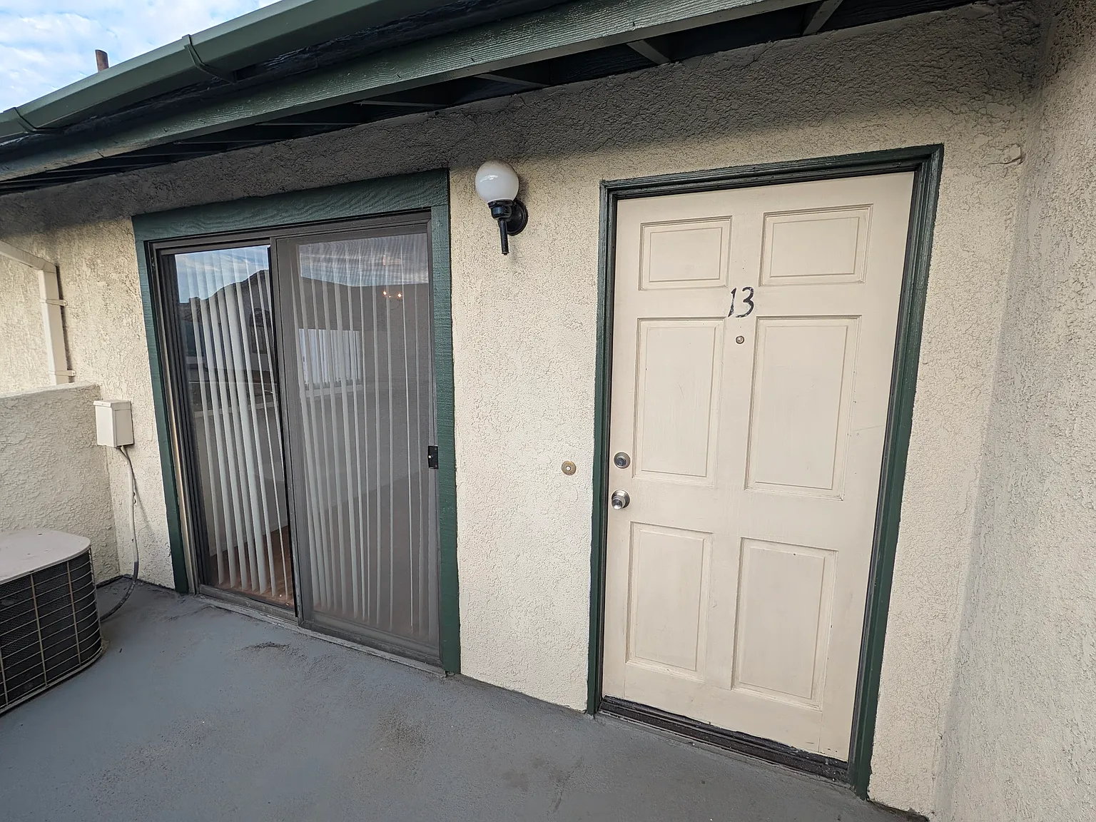 2 bed, 950 sqft, $2,650 — Photo 3