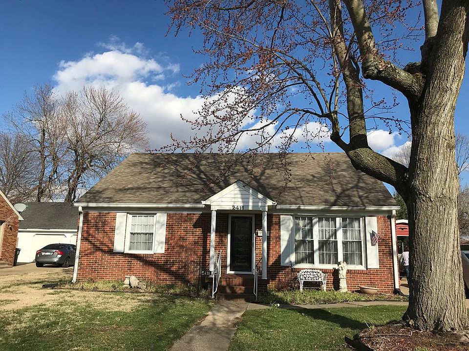 1st image of 2411 S Cherokee Dr