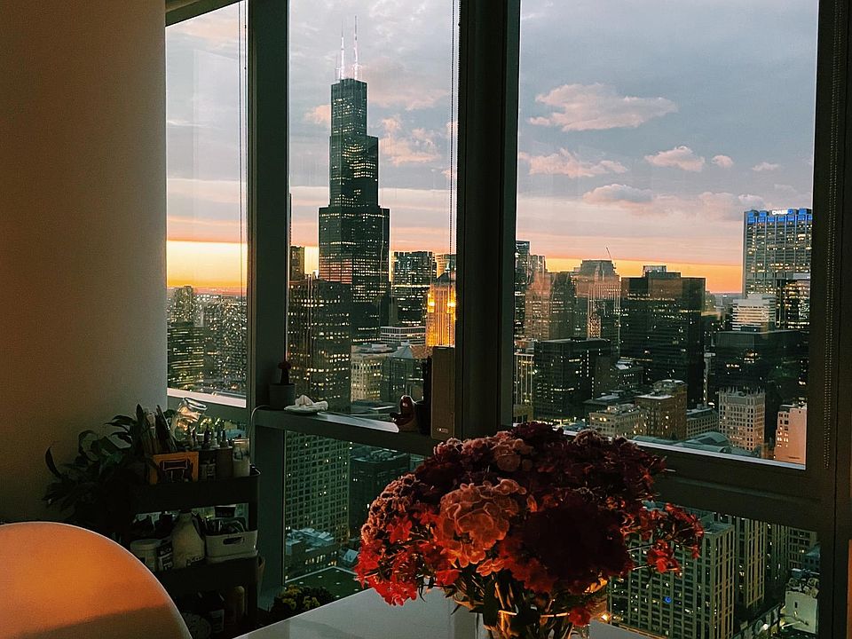 1st image of 806 S Michigan Ave #5011