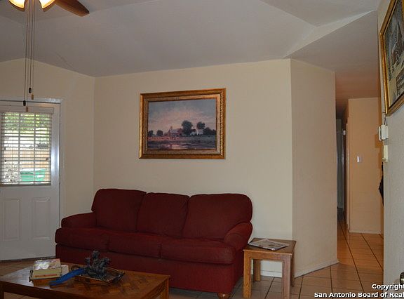 3rd image of 5630 Fountainwood Dr