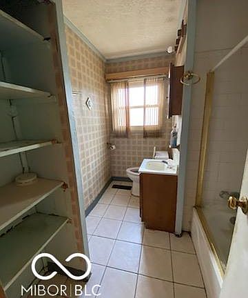 4th image of 4111 Kalmar Dr