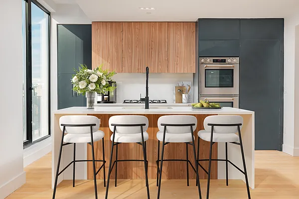 Rented by Nooklyn NYC LLC | media 118