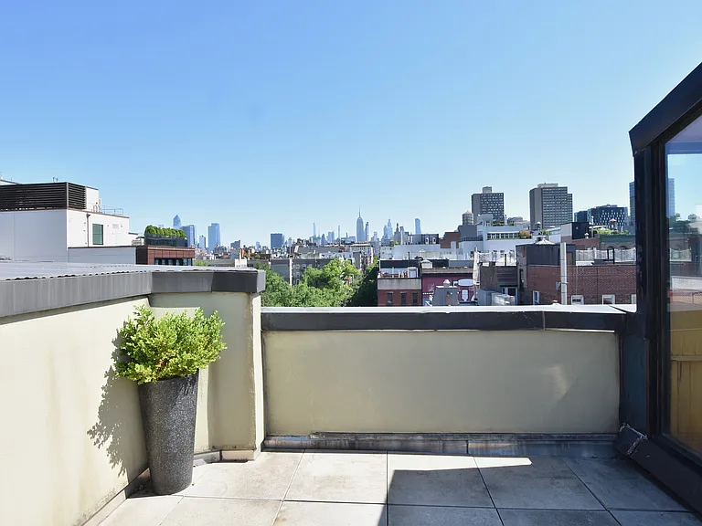 72 Thompson St #D — Photo 5