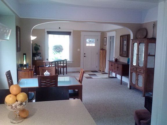 4th image of 808 S Wilbur Ave