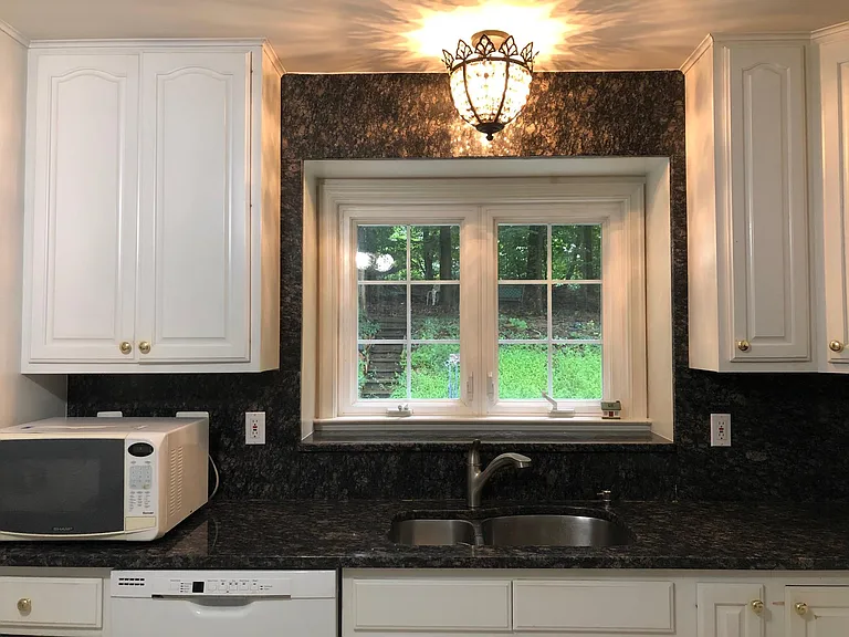 20449 Winfield Pl — Photo 7