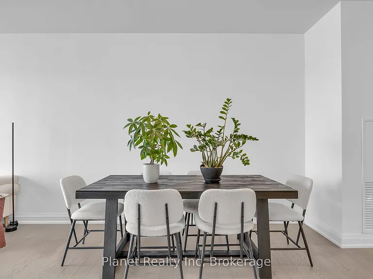 71 Wyndham St S #1006 — Photo 9