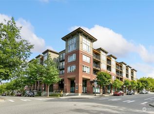 1880 25th Ave NE APT 215, Issaquah, WA