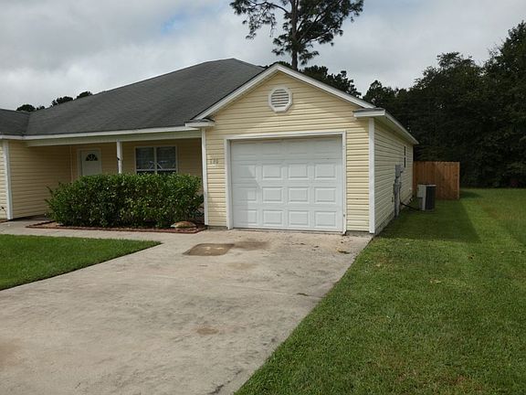 4th image of 820 Summer Ln