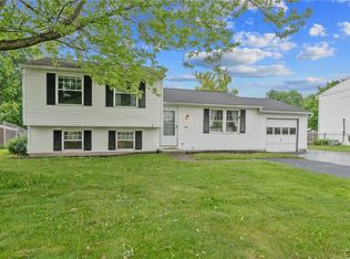 114 Saltwell Rd, Liverpool, NY 13090