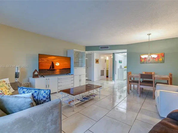 4751 NW 21st St APT 211, Fort Lauderdale, FL 33313