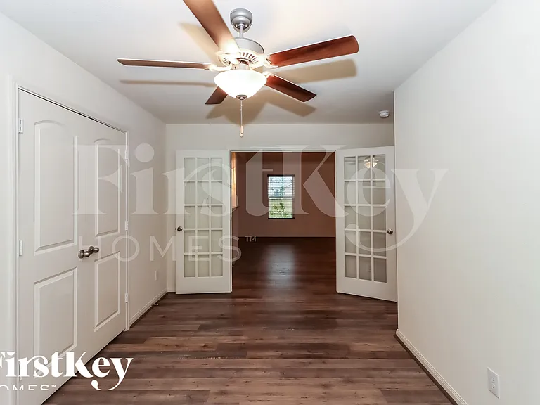 2301 Starboard Sail Dr — Photo 10