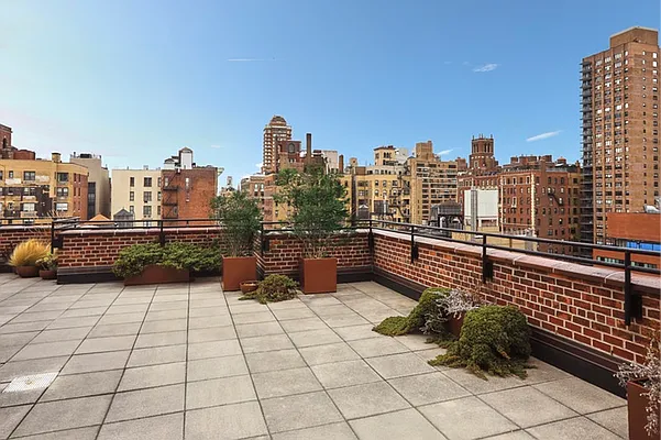 Sold by Brown Harris Stevens | media 20