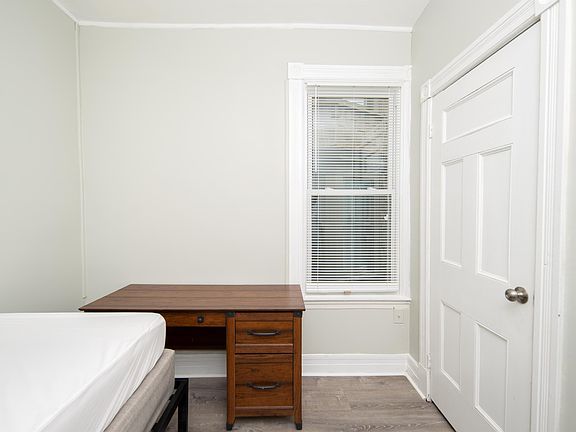 4th image of 2326 15th St Floor 1