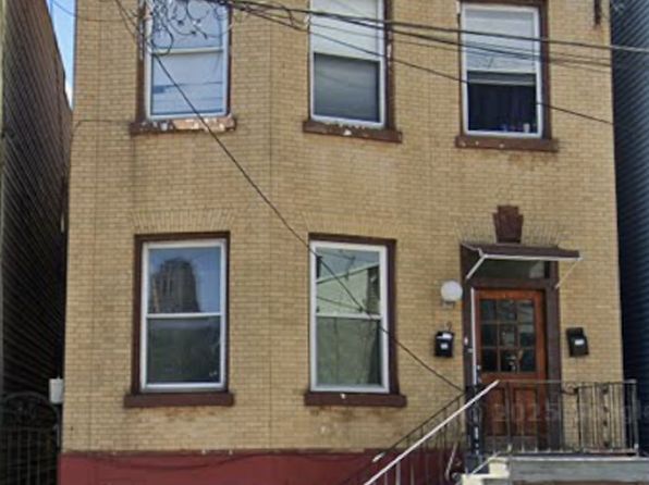 89 Henry Johnson Blvd #1