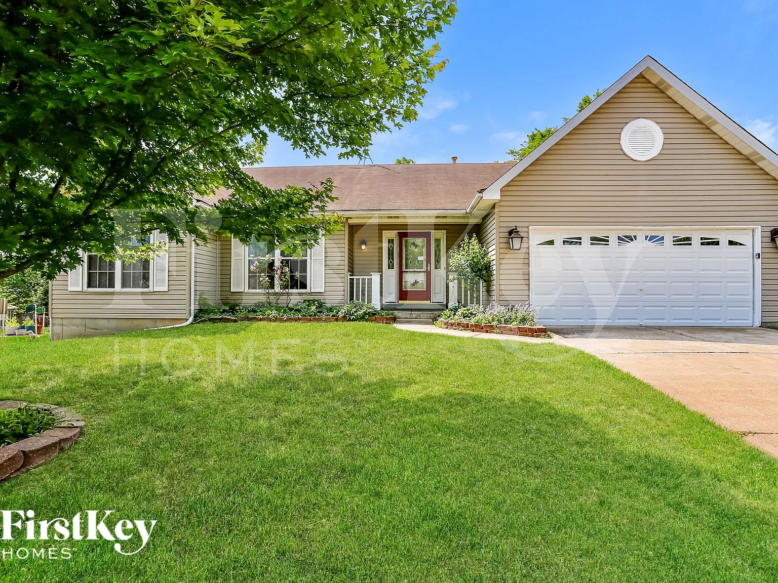 3 bed, 2.0 bath, 1785 sqft, $2,625 — Photo 1