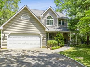 1815 Haywaters Rd, Cutchogue, NY 11935