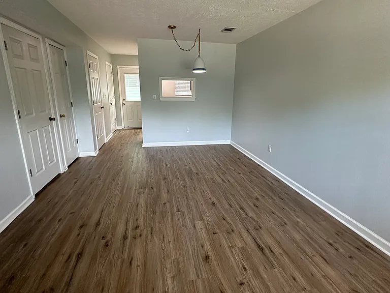 2 Green Meadow Ln #C — Photo 18