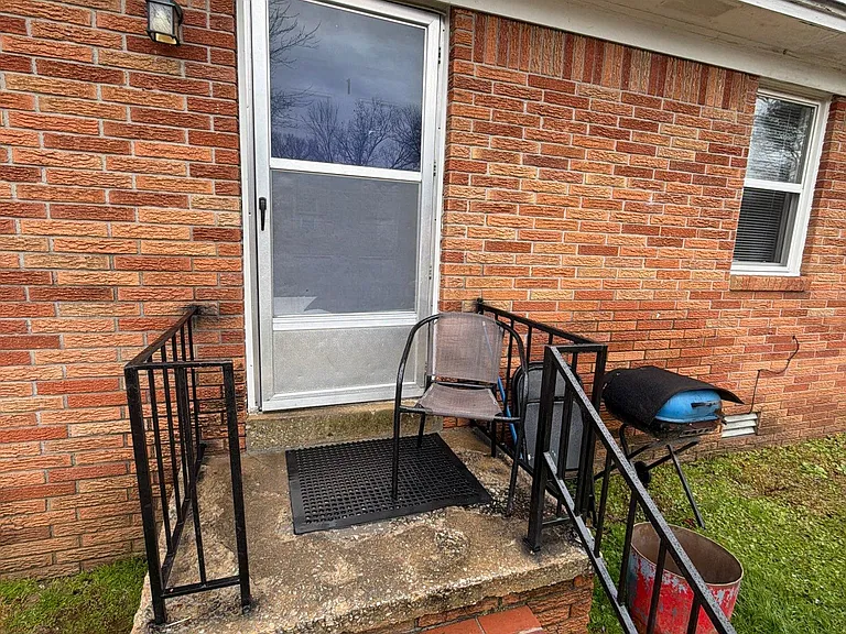 920 N Monroe Ave #1 — Photo 1