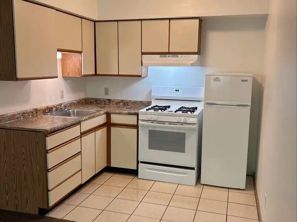 210 N Summit St #3, Appleton, WI 54914