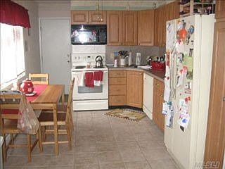 4th image of 141 Center Ln