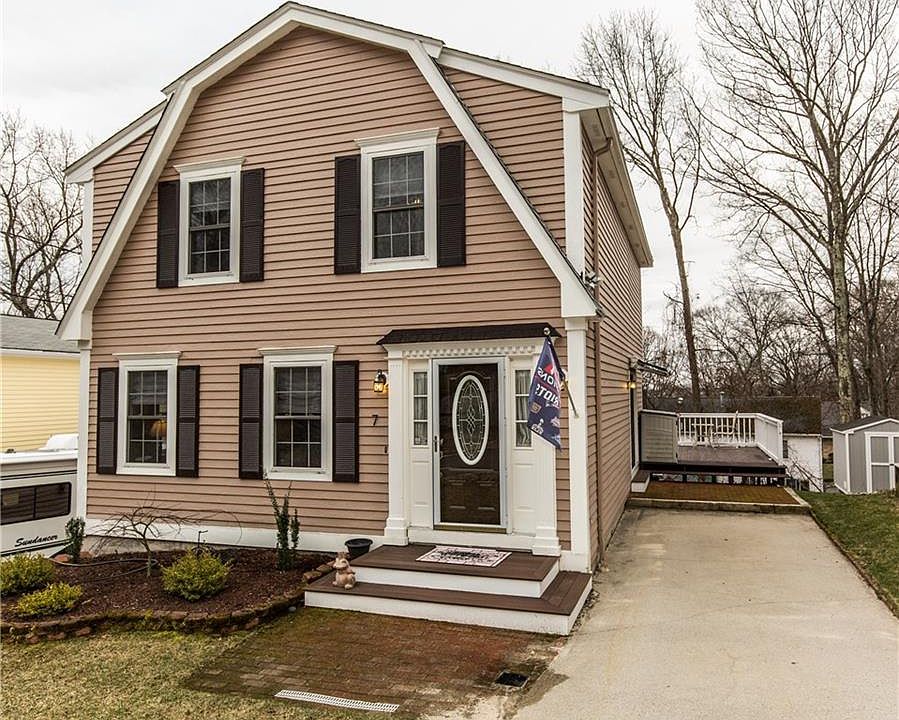 7 Rockledge Ave, Lincoln, RI 02865 Zillow