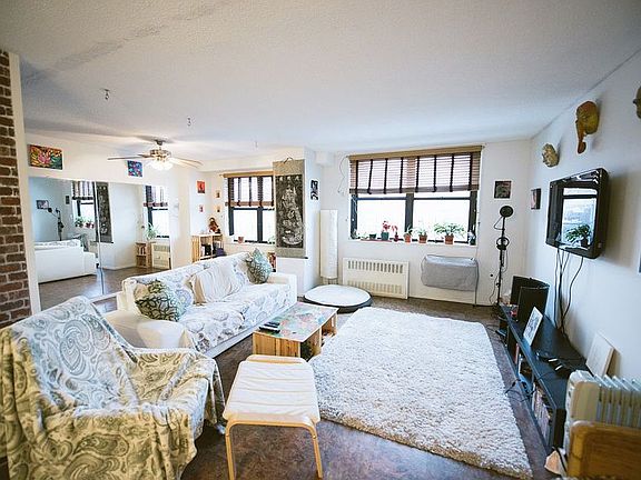 5th image of 1964 Newbold Ave #302