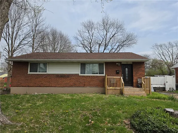 30 Whispering Dr, Trotwood, OH 45426