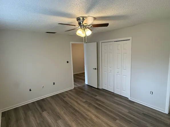 (undisclosed Address), Winter Haven, FL 33880