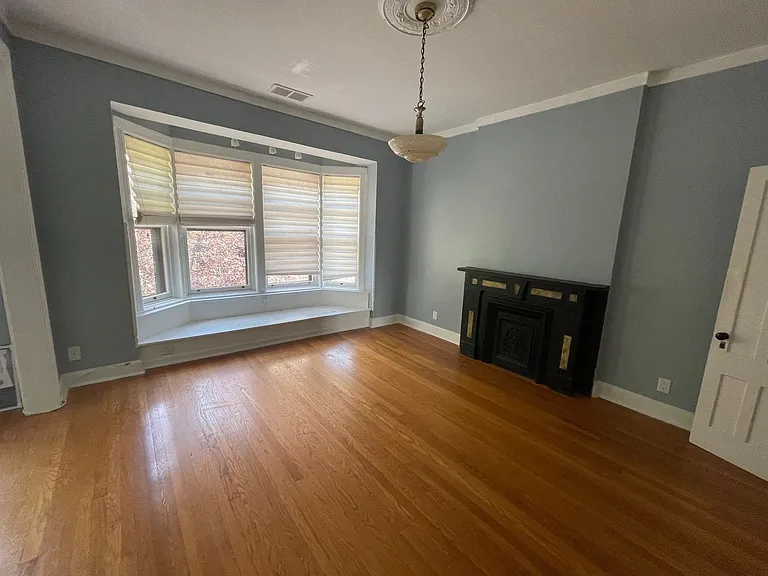 80 Chestnut St — Photo 10