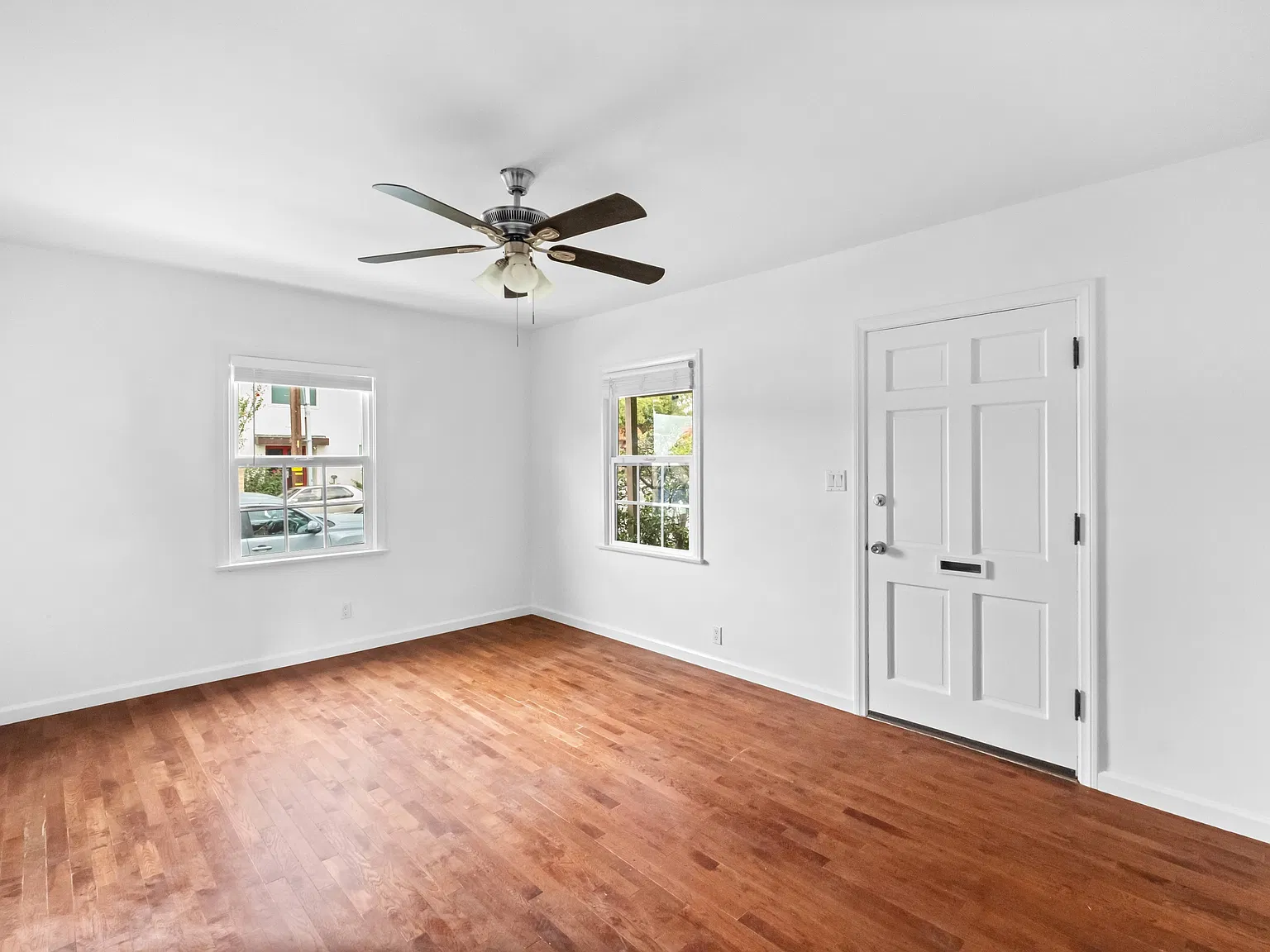 5107 Overland Avenue - 2 — Photo 4