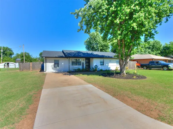 1212 N Eunice Ave, Newcastle, OK 73065