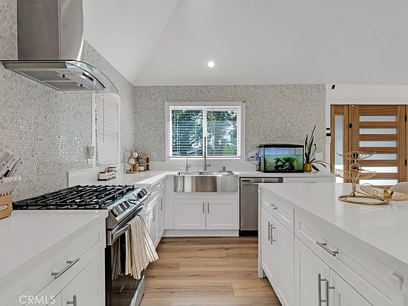 5th image of 1911 W Kenneth Rd