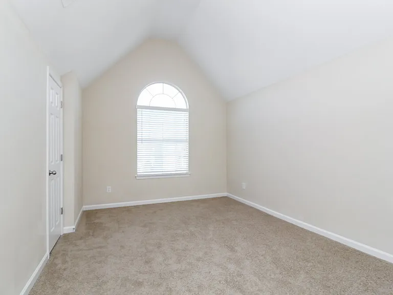 4940 Hopewell Manor Dr — Photo 28