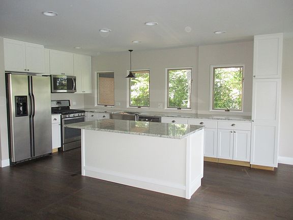 5th image of 27094 W Lakeview Dr S