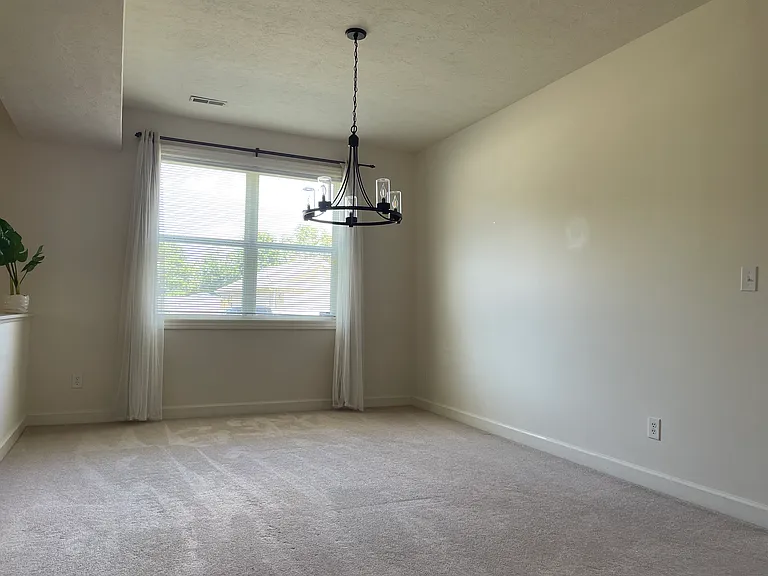 2875 Parkview Dr — Photo 7