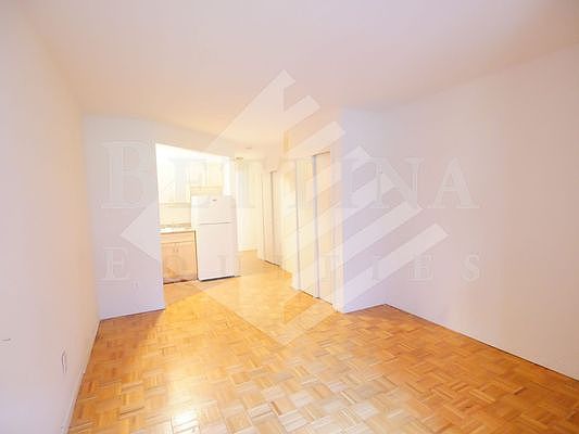 3rd image of 317 E 85th St APT 3C