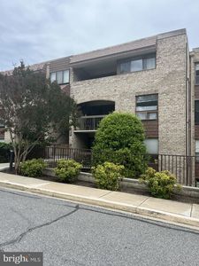 423 Christopher Ave APT 22, Gaithersburg, MD, 20879
