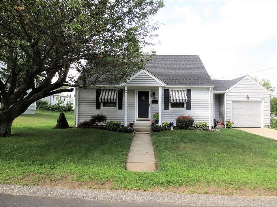 1st image of 1 Maclaine Dr