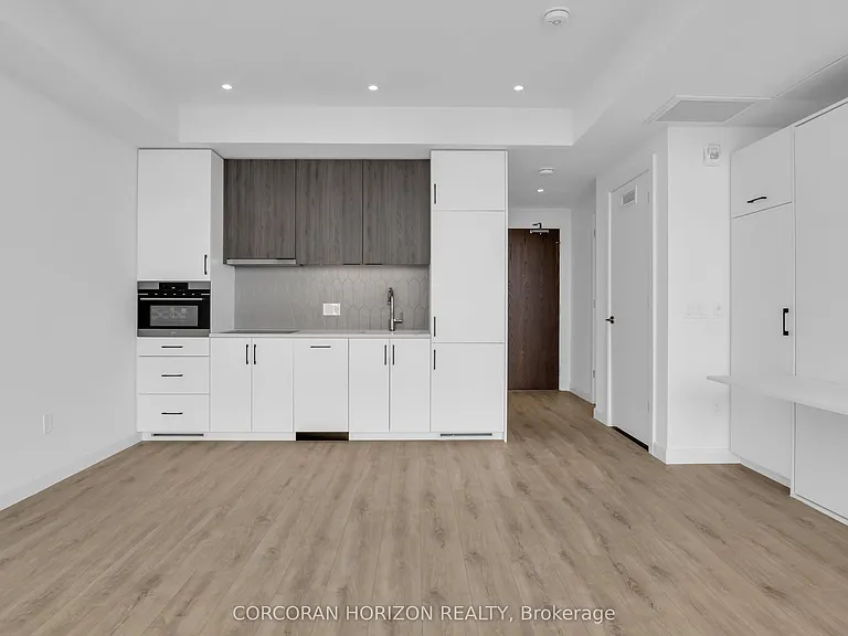 741 King St W #1711 — Photo 11