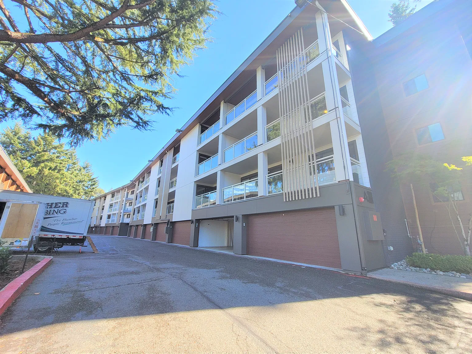 2 bed, 827 sqft, $2,750 — Photo 1