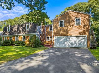 45 Coleridge Dr, Falmouth, MA 02540