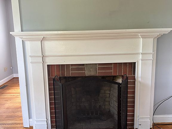 3rd image of 316 Graves Ave