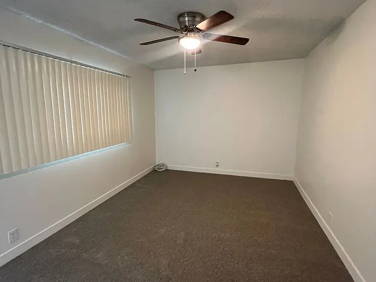 14905 Lemoli Ave. — Photo 13