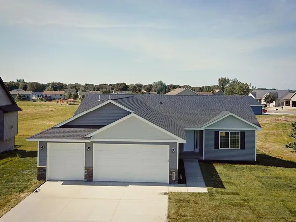 1108 Sunset Blvd NW, Montgomery, MN 56069