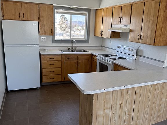 2nd image of 827 17th Ave APT 145
