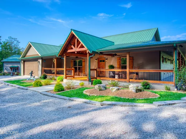 219 Blazing Saddle Dr, Jamestown, TN 38556