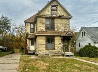 506 27th Ave SW, Cedar Rapids, IA 52404